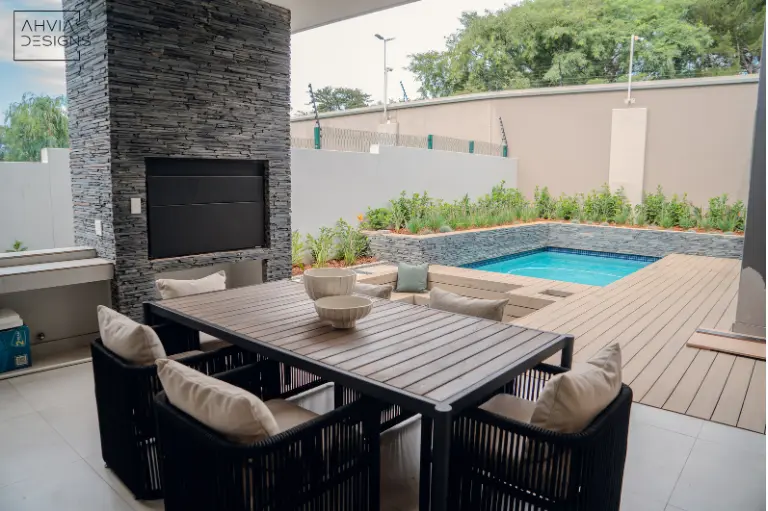 Outdoor design by Ahvia Designs